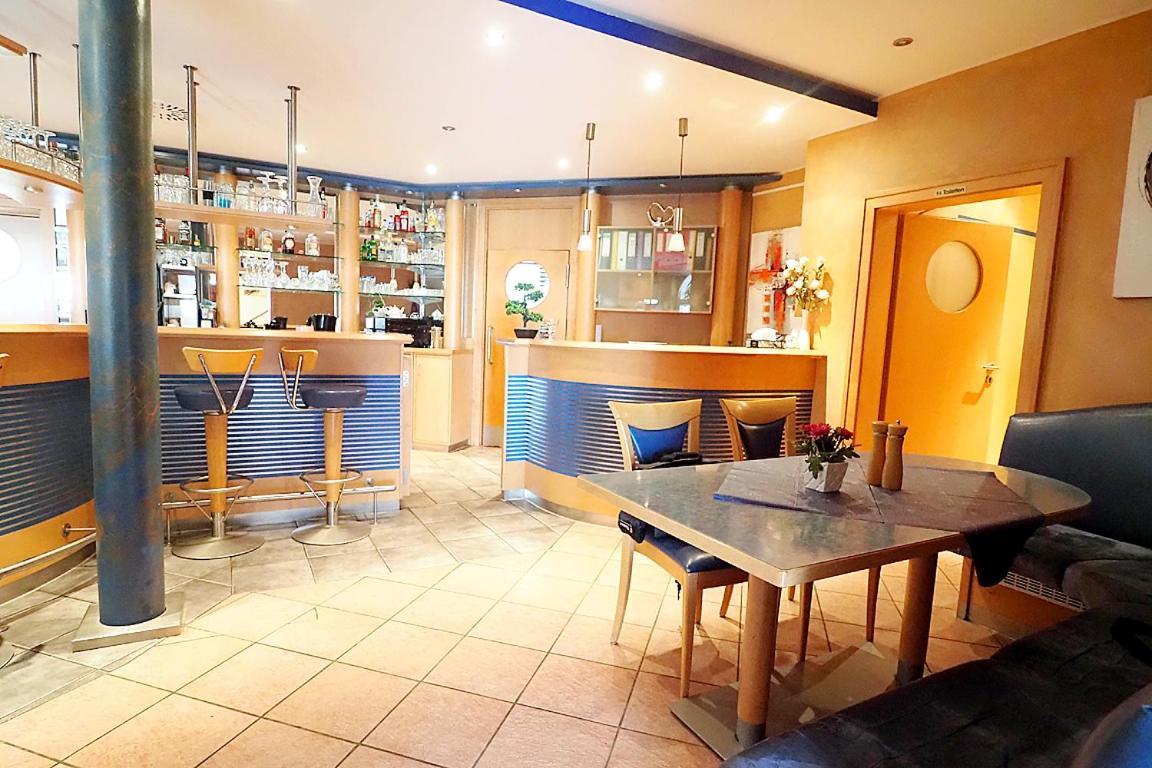 Hotel Europa - Restaurant Russelsheim Bagian luar foto